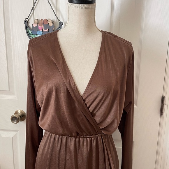 Ladies Vintage Bronze Dress Size M - Picture 2 of 8